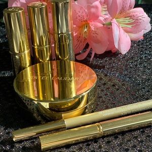 Estes Lauder makeup set